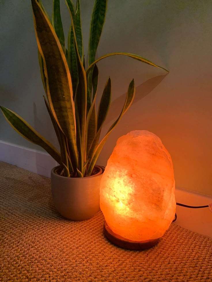 Lámpara de sal del Himalaya – luz cálida y natural